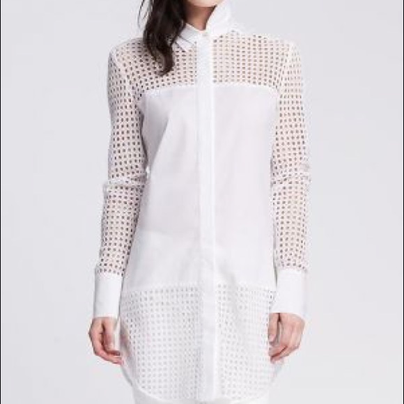 Banana Republic Tops - Banana Republic lace eyelet tunic